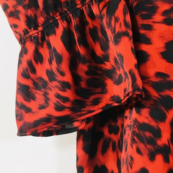 Zac & Rachel Womens Satin Blouse Sz P/ L Red Cheetah Print Covered Buttons - Picture 5 of 7